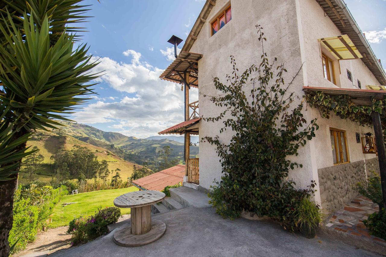 Hostal Taita Cristobal Isinlivi Exterior photo